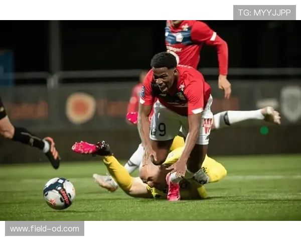 巴黎关键比赛表现波动，阶段性稳定性问题对争冠形势产生影响